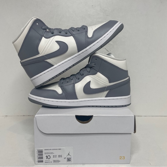 Nike Air Jordan 1 Retro Mid WMNS “Stealth” 2022 - Picture 3 of 4